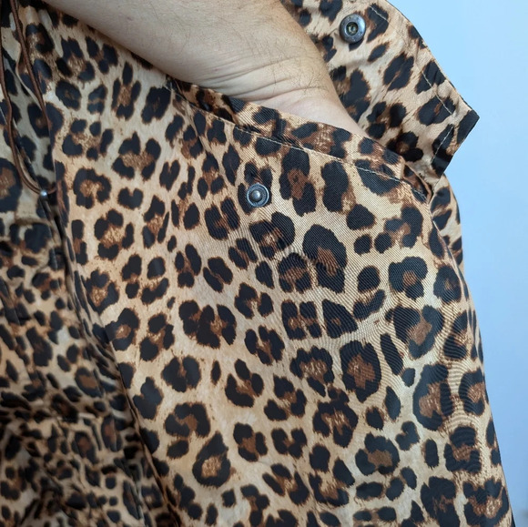 NWT TORRID Outerwear Leopard Zip Up Draw String Longer Rain Jacket Plus Size 6X - Picture 7 of 10